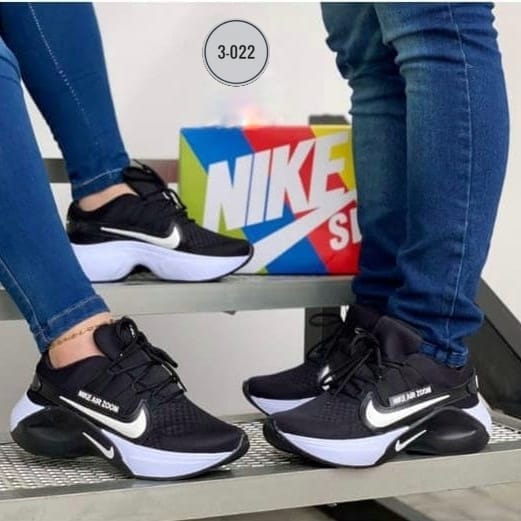 Nike Air Zoom 2024 – ¡Rendimiento y Estilo a otro Nivel!